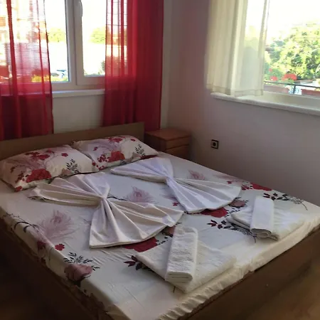 بيت ضيافة къща йорданови تشيرنوموريتس